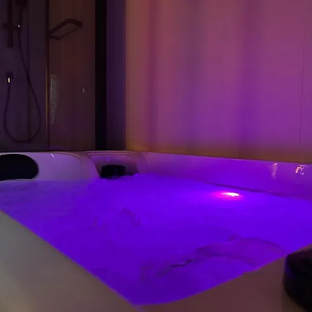 4k Cinema, Jacuzzi Mérignac